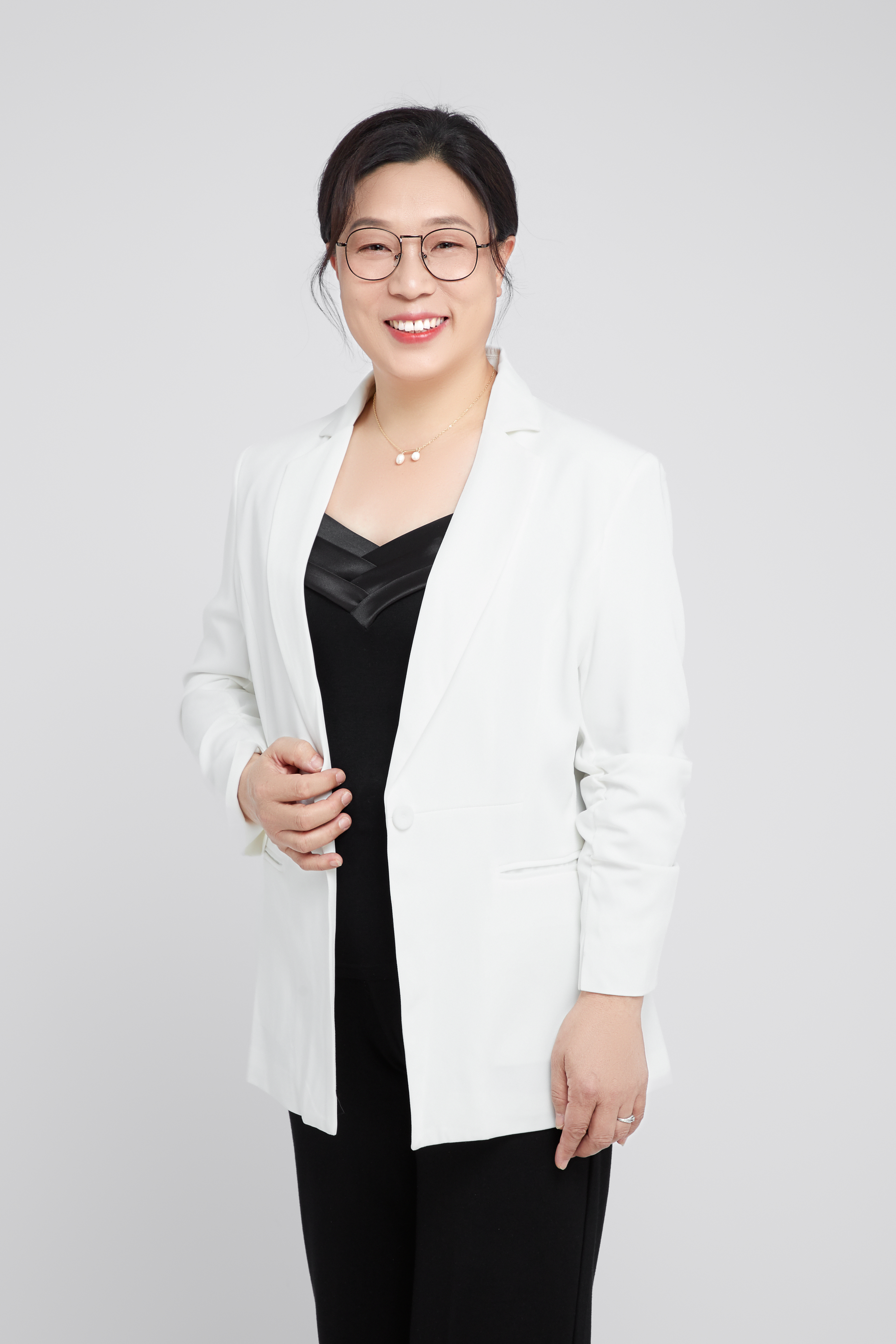 吉小东.jpg